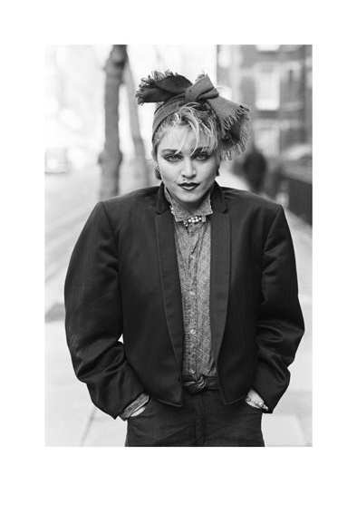 042 - madonna - scarf